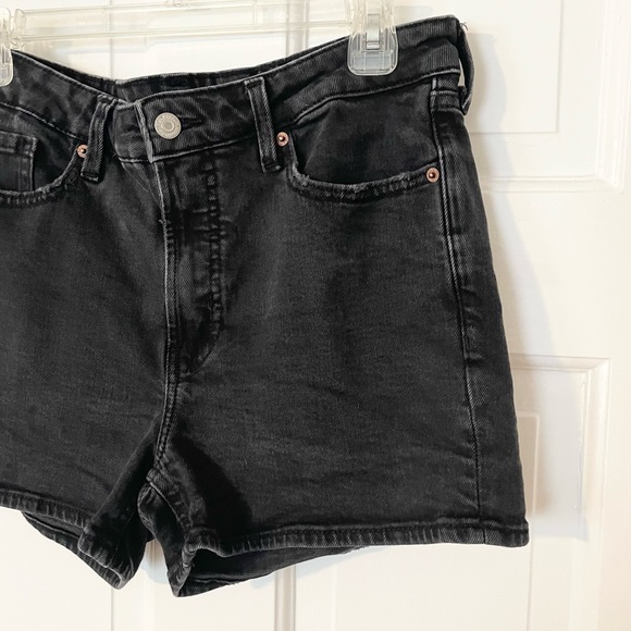 Old Navy OG Straight High Rise Shorts - Picture 2 of 5